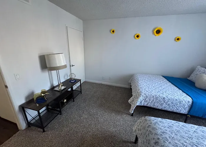 Mario, Disney & Not Themed Loft Universal Studios 10Min Loft